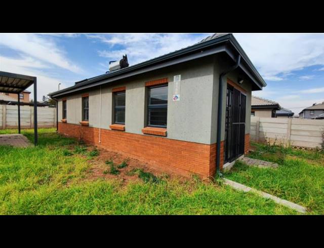 3 BEDROOM HOUSE FOR SALE IN ALBERTSDAL